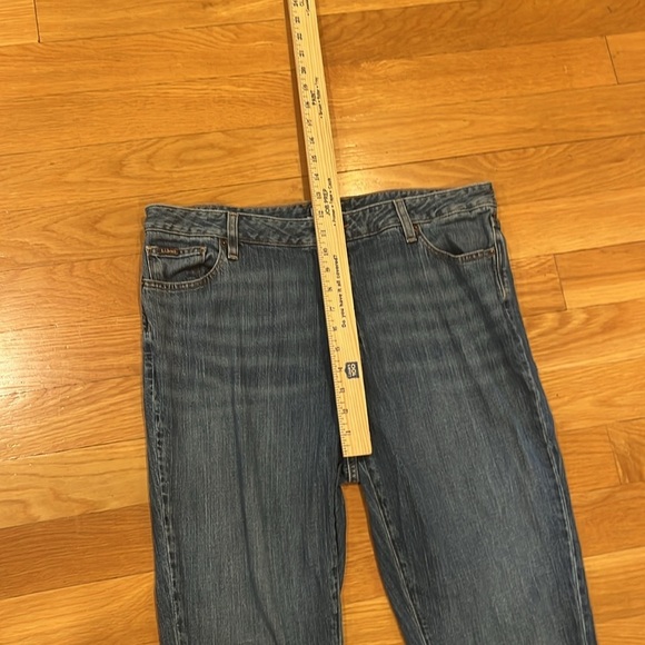 L.L.Bean women’s favorite fit jeans size 16 tall. - Picture 4 of 8